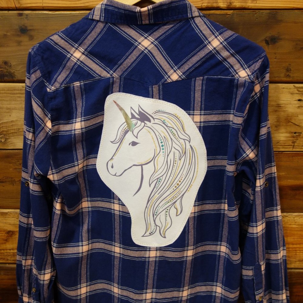 One-of-a-Kind Jachs Girlfriend Custom Unicorn Flannel - M